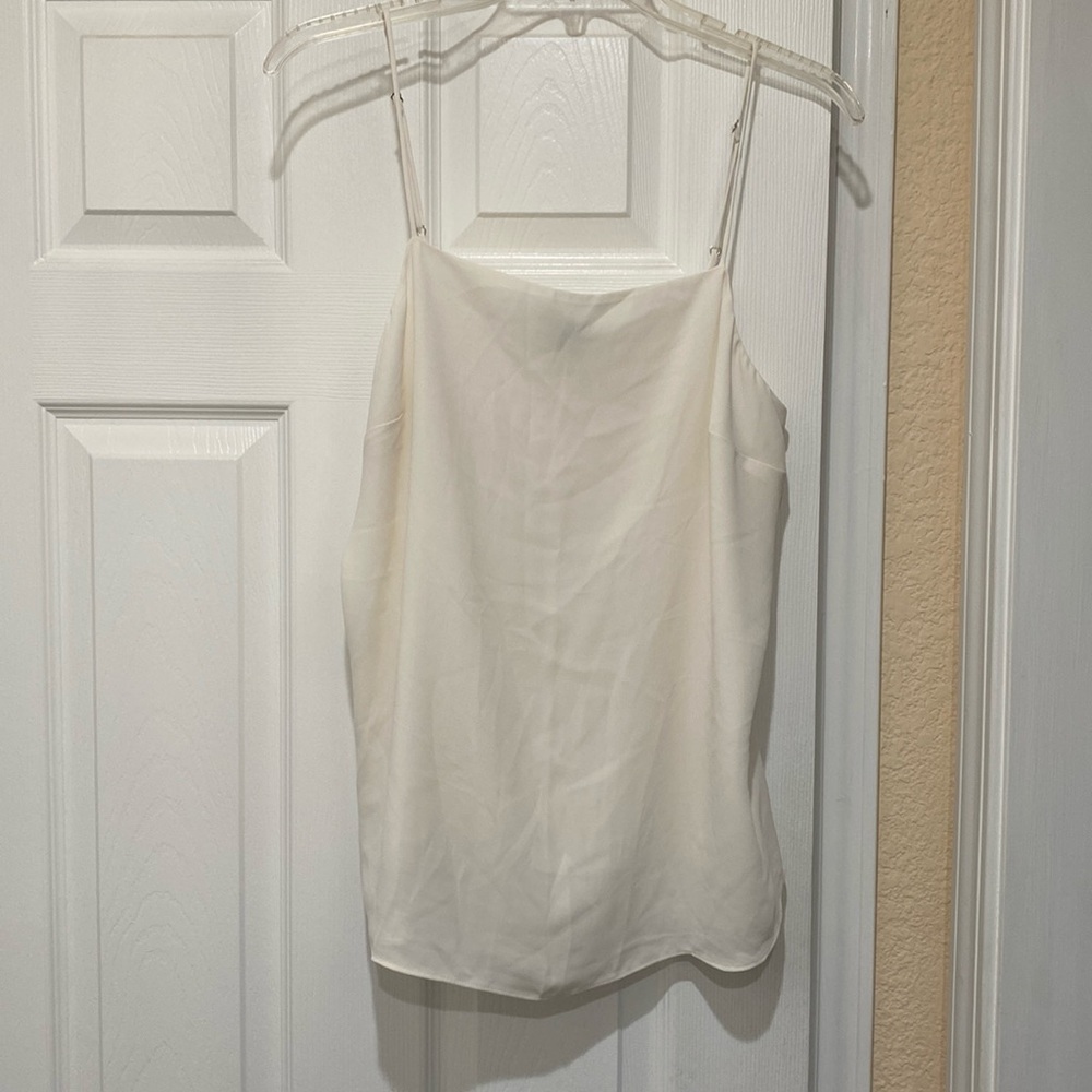 Ann Taylor Woman’s White Blouse Top Brand New with Tags Size Medium